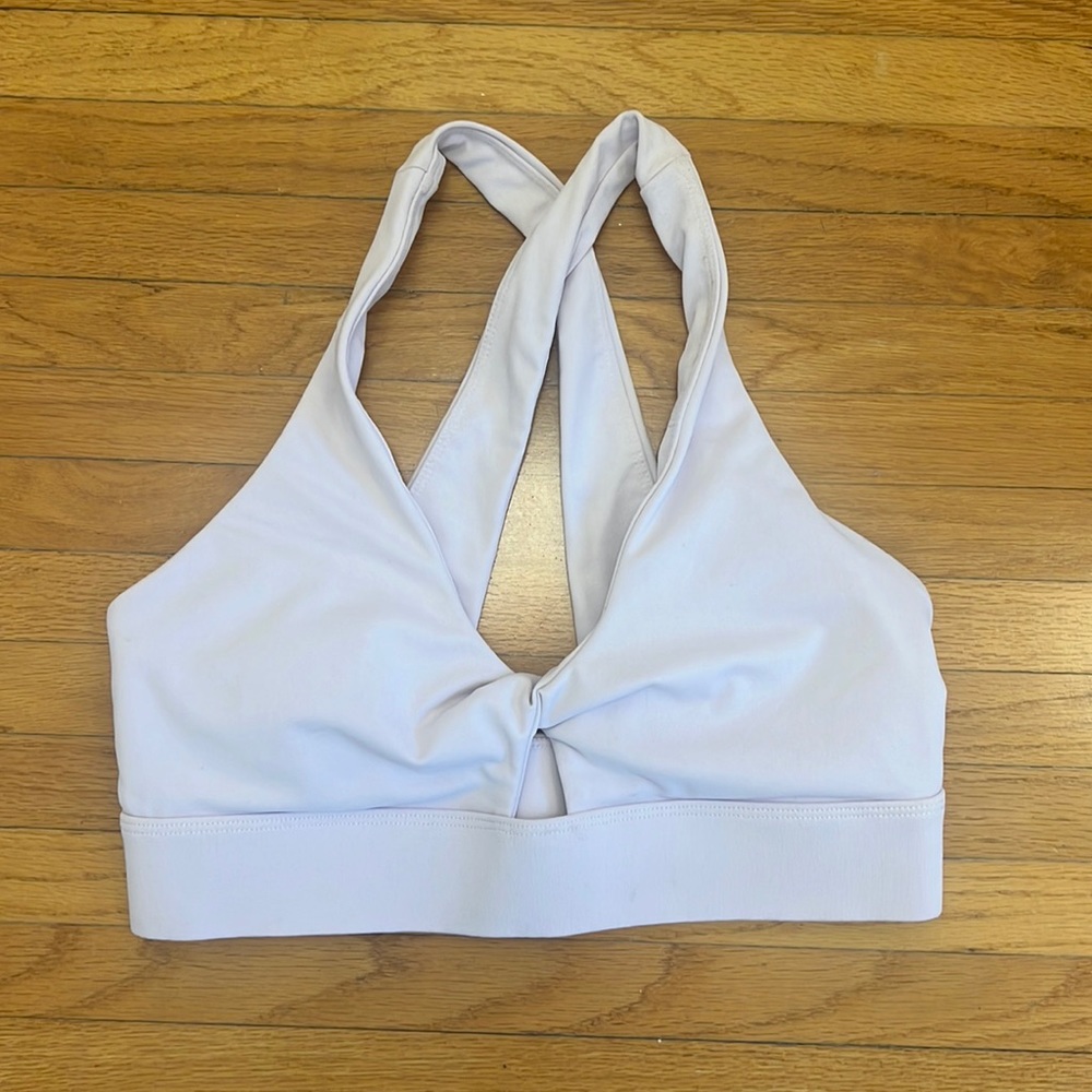Fabletics oasis twist front sports bra. Icy lavender. Size m